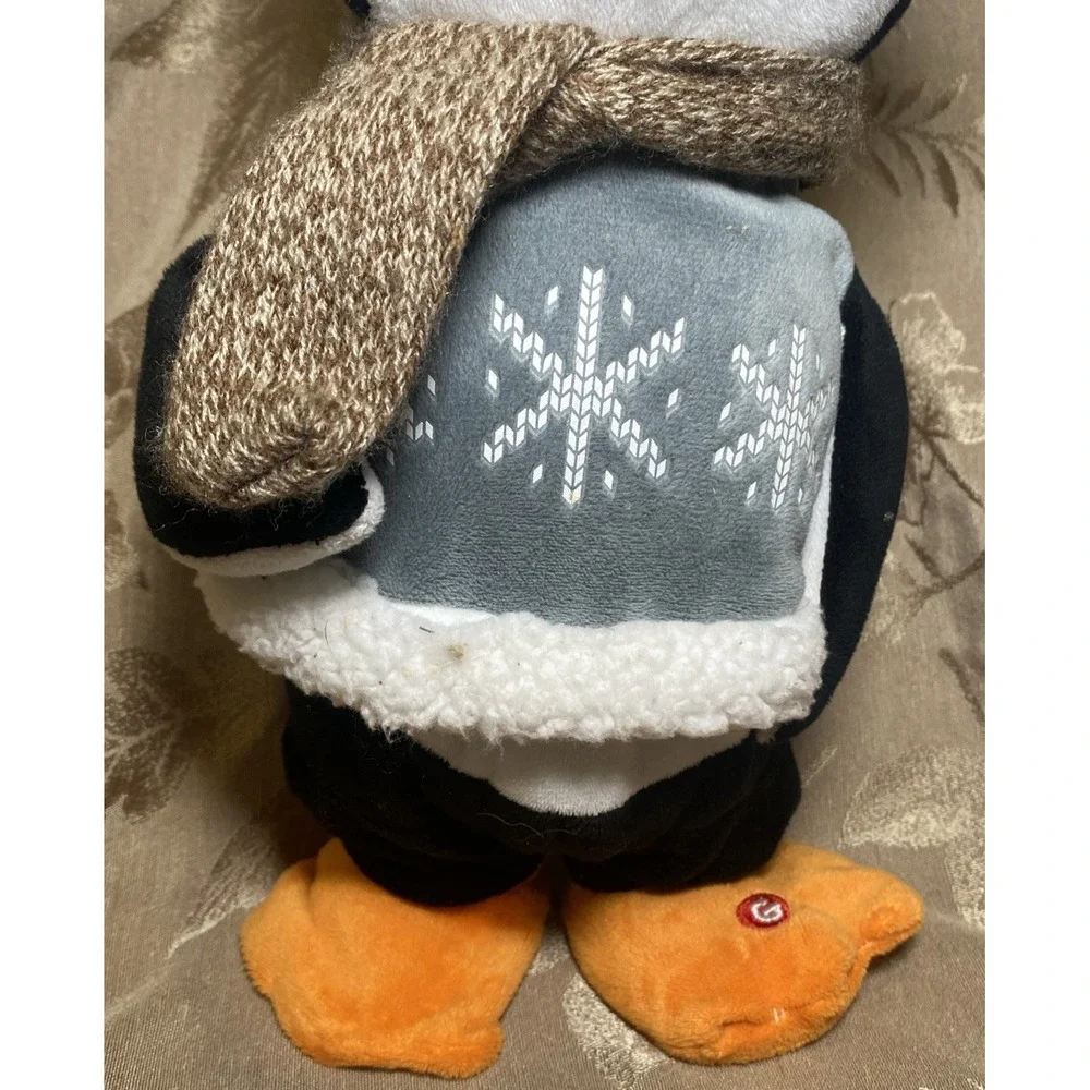 Gemmy Christmas Penguin 2016 Shuffler Animated Sings 